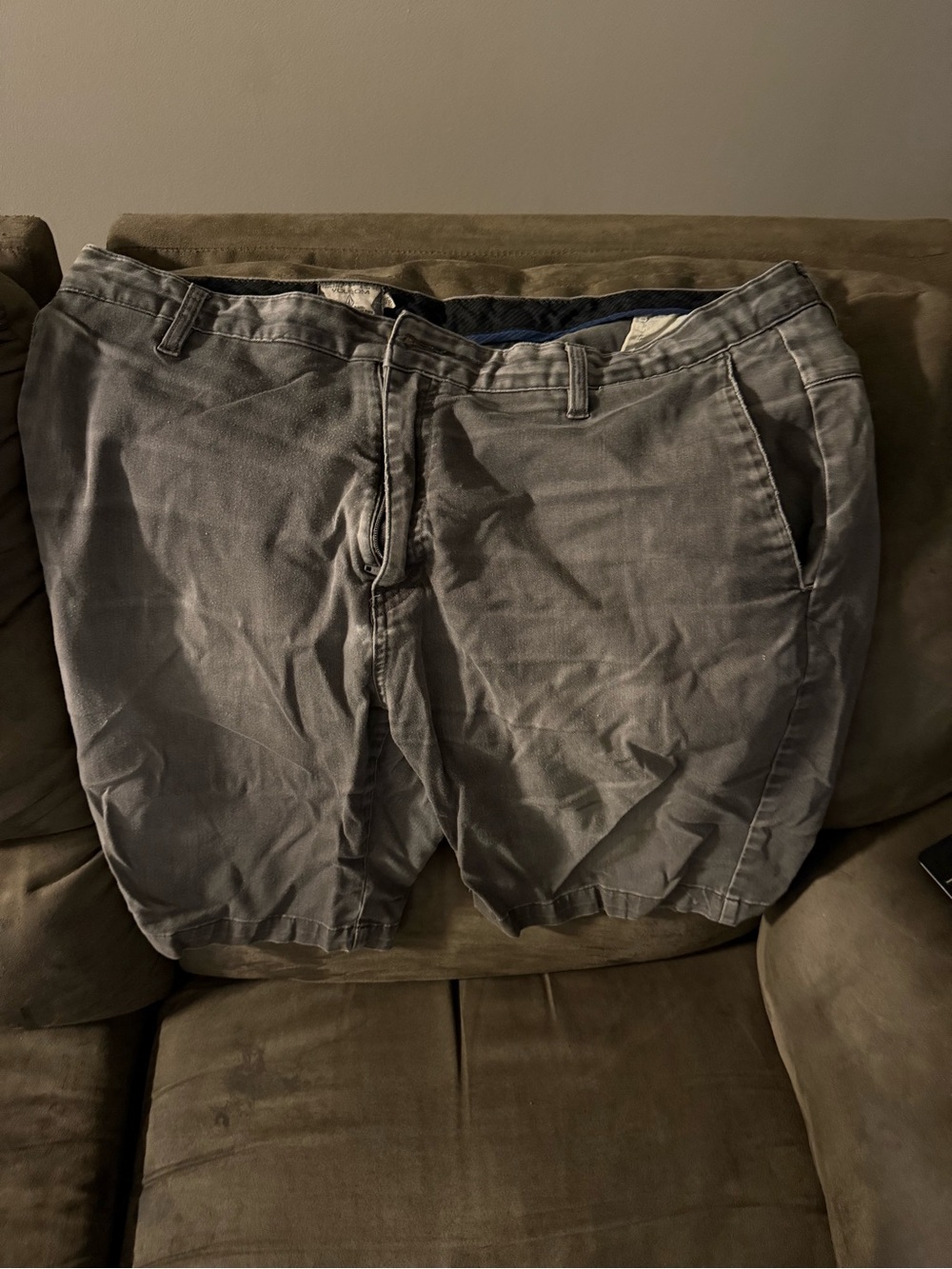 Volcom Men's Gray Flat Front Chino Shorts
